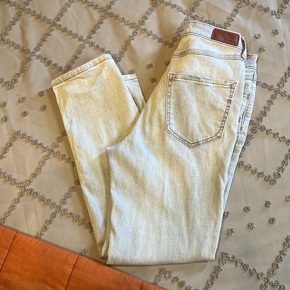 Express Mom Jeans